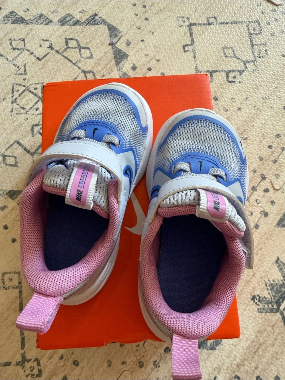 Nike Toddler Cosmic Runner Sneaker Blue/Pink Size 6